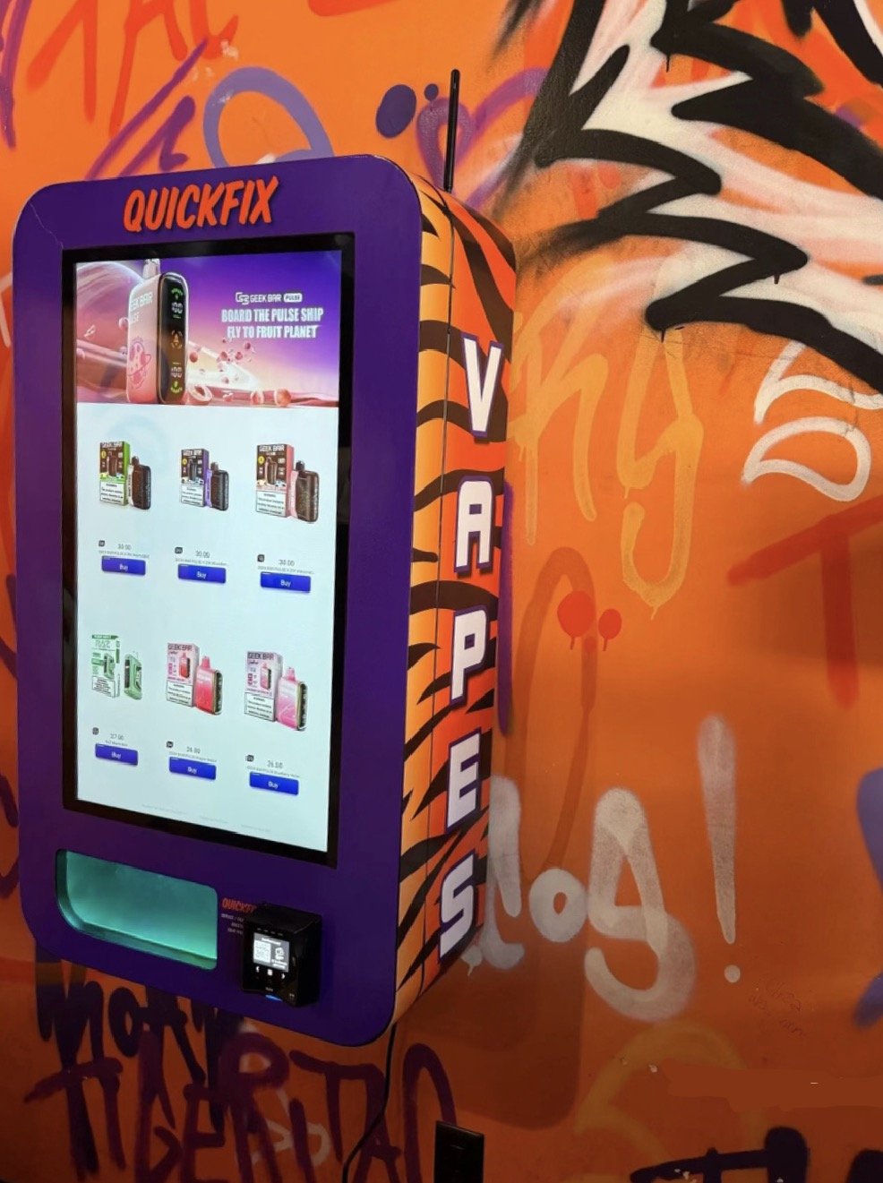Outh3box QUICKFIX vape vending machine